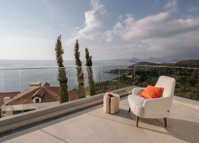 Курортные отели ĀNANTI Resort, Residences & Beach Club Свети-Стефан-3